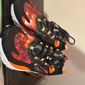 Brand New Nike Air Max 270. only worn to try on. Men’s  12